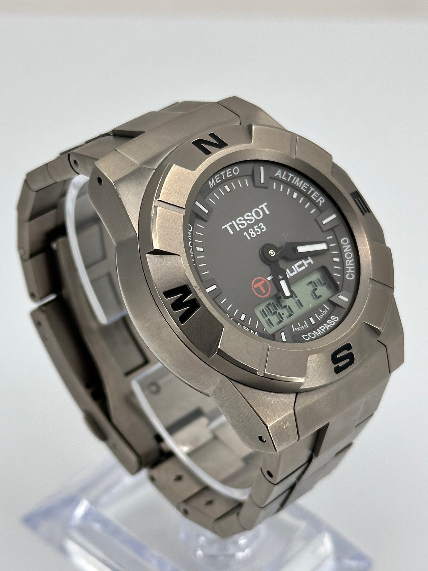 TISSOT T-Touch Trek Perpetual (T001.520.44.061.00)